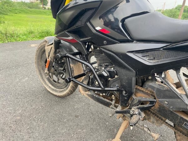 Pulsar N160 Crash guard