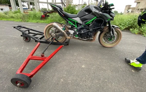 Use these in your product images: Wheelie Machine Universal training stand Bike stunt practice wheelie machine Heavy duty wheelie training stand India Universal motorcycle wheelie machine CrashGuardKing wheelie machine product