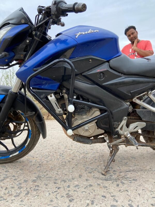 Bajaj Pulsar NS200 Crash Guard Heavy Duty – Stunt Safety Frame | Crashguard King
